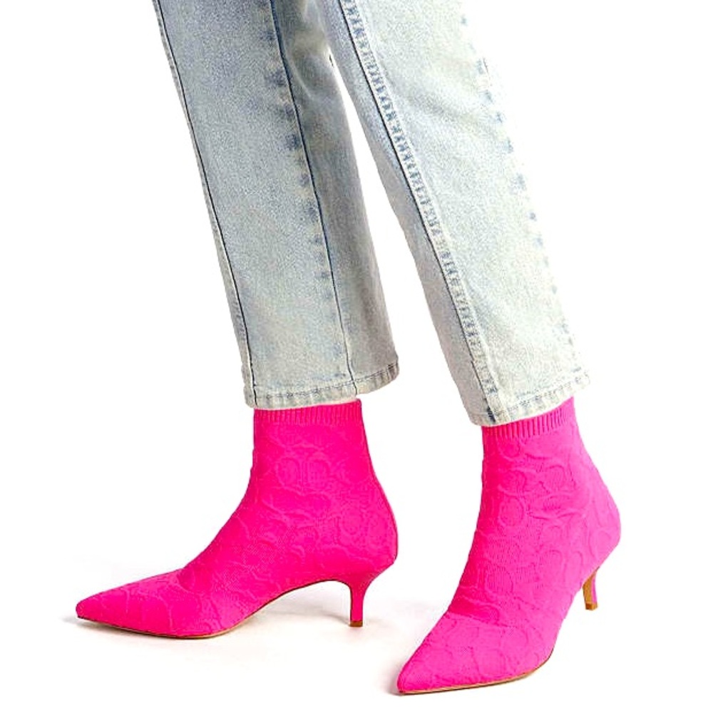 Coach Jade Signature Logo Stretch Sock Booties
Size 10